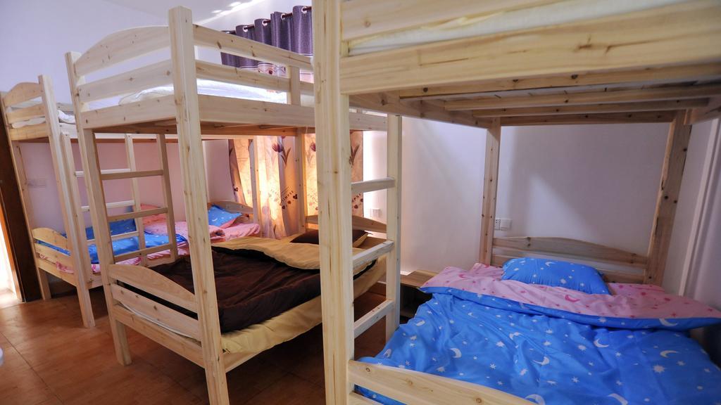 Lan Shan Chu Youth Hostel Yangshuo Cameră foto