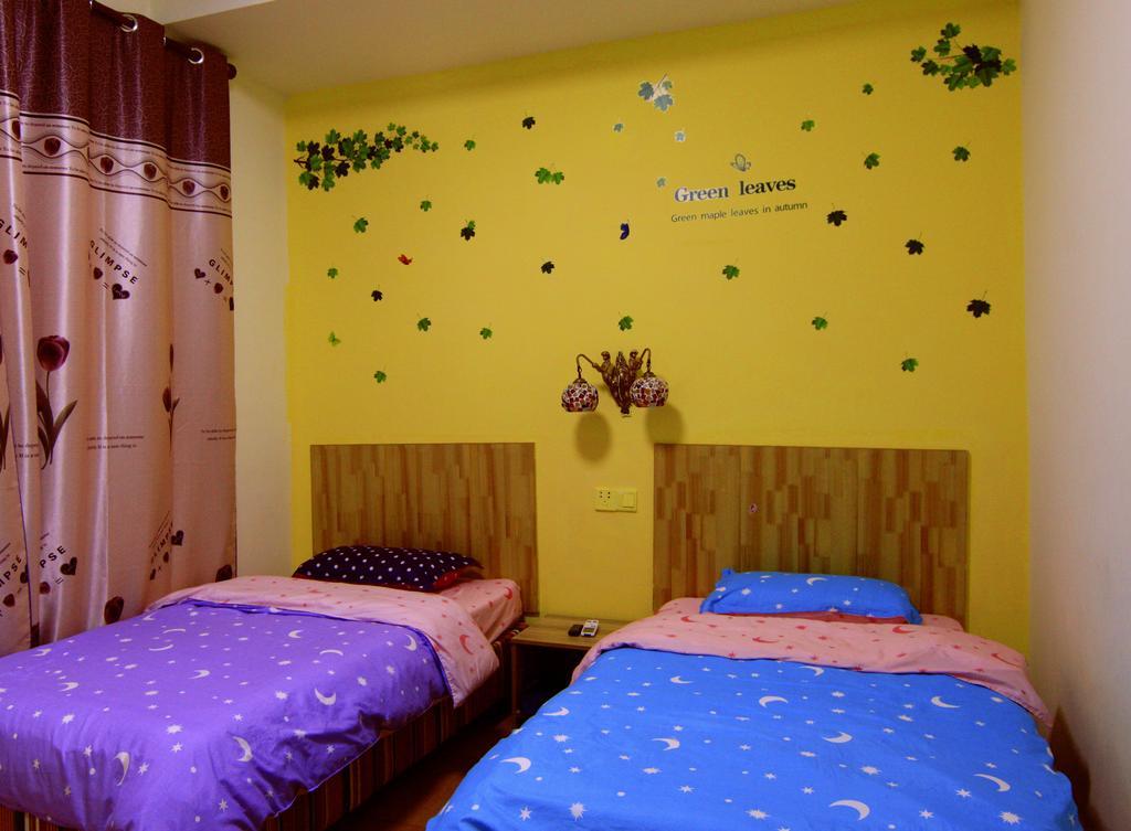 Lan Shan Chu Youth Hostel Yangshuo Cameră foto