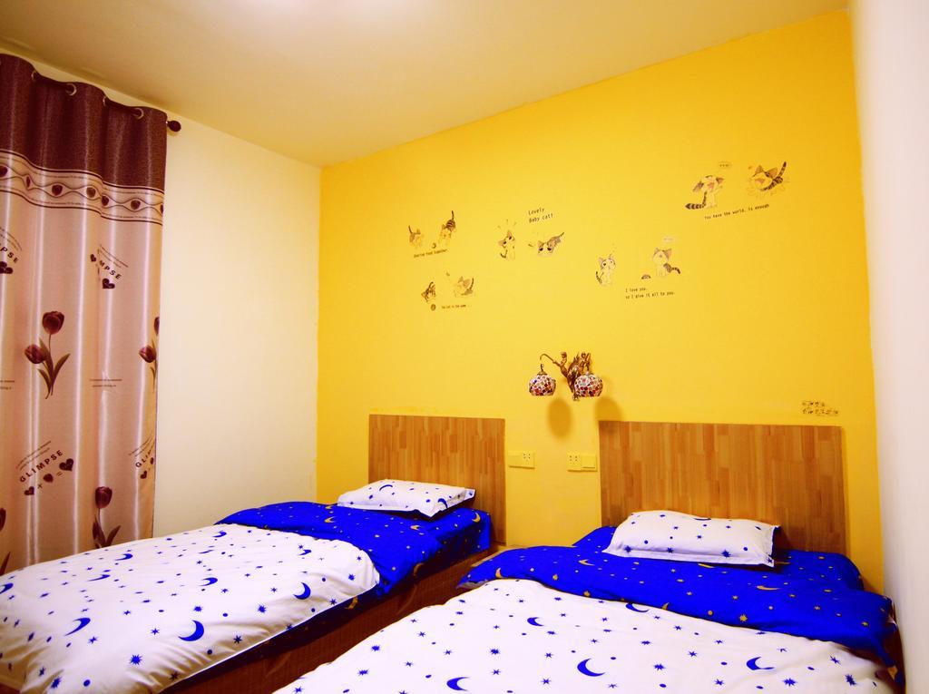 Lan Shan Chu Youth Hostel Yangshuo Cameră foto